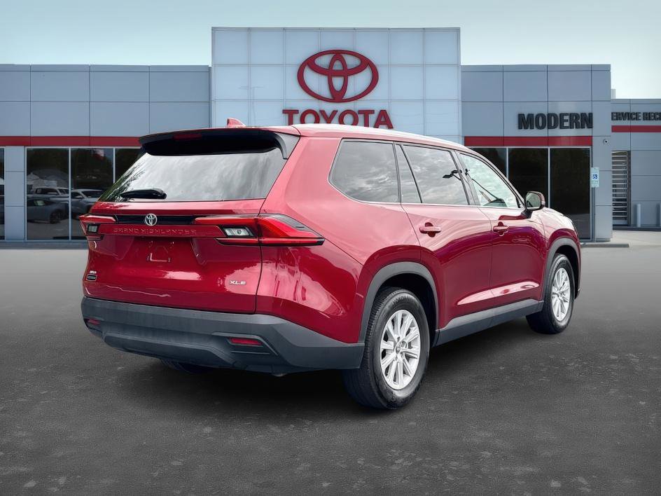 2024 Toyota Grand Highlander XLE photo 4
