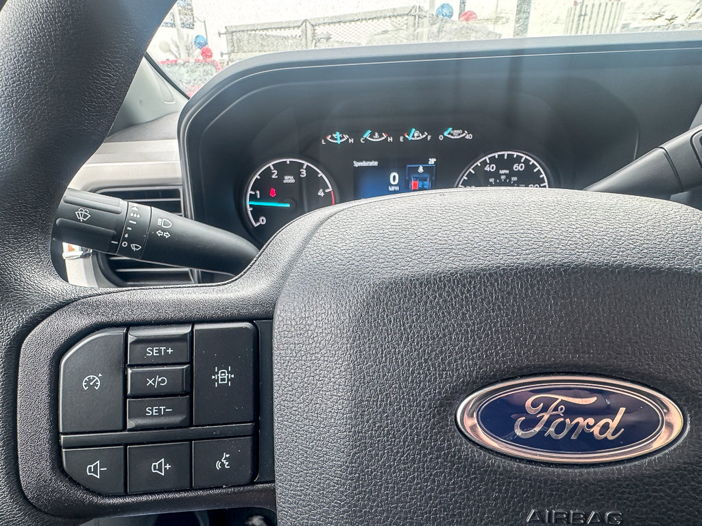 2025 FORD F-450 - Image 15