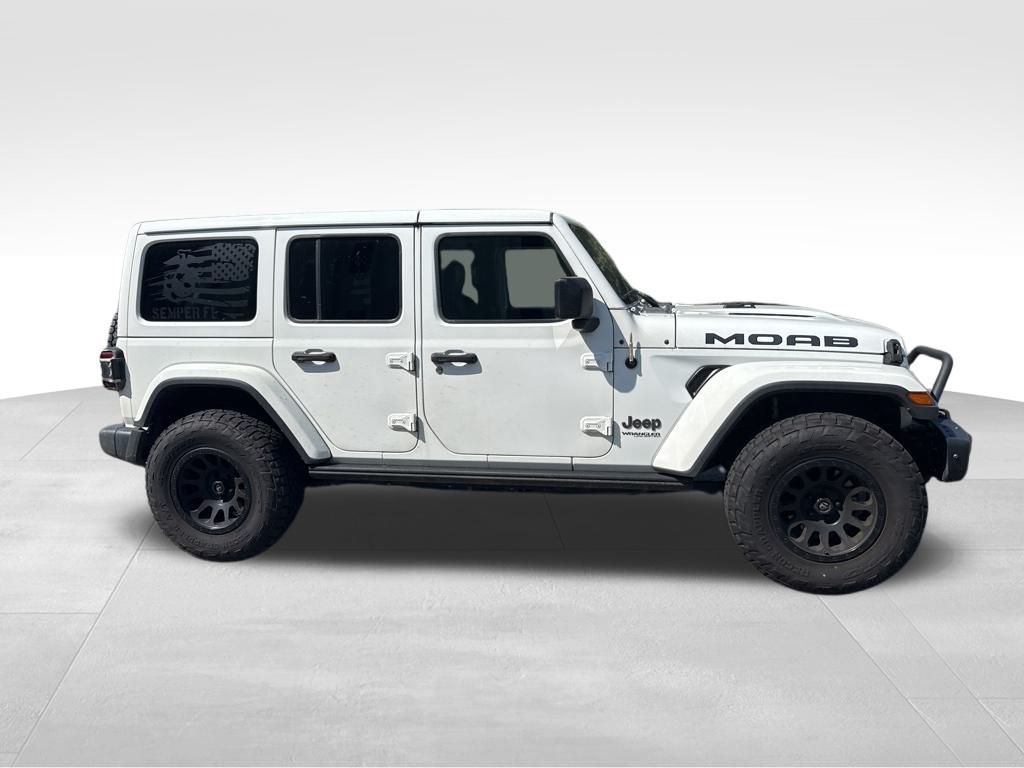 2018 Jeep Wrangler Unlimited Sahara photo 11