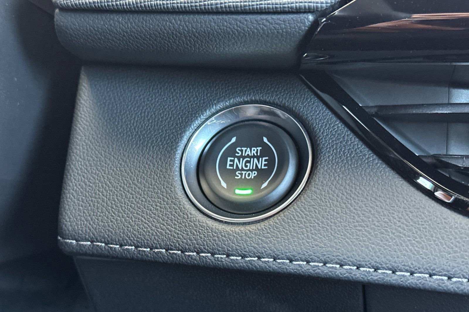 2026 Buick Enclave Preferred photo 20