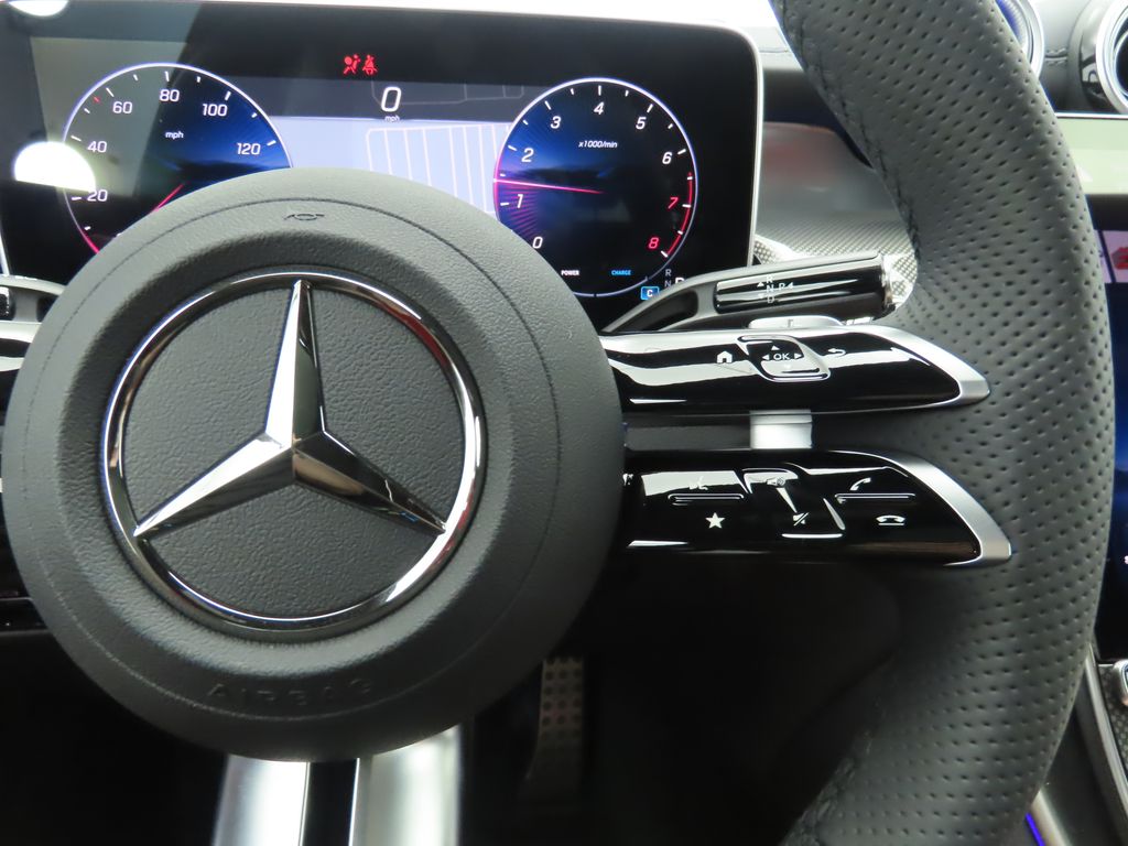 2025 Mercedes Benz GLC 300 photo 11