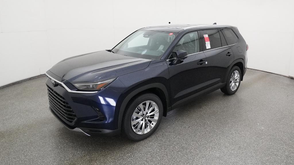 2026 Toyota Grand Highlander Platinum's photo