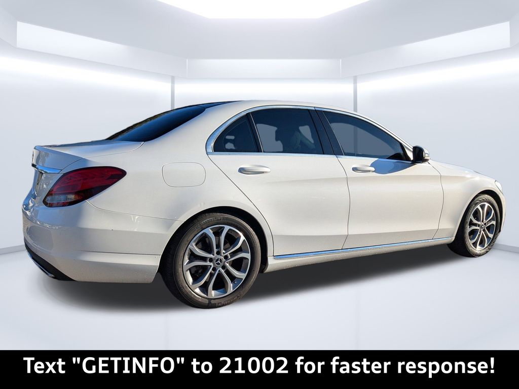 2018 Mercedes Benz C 300 Sedan photo 3