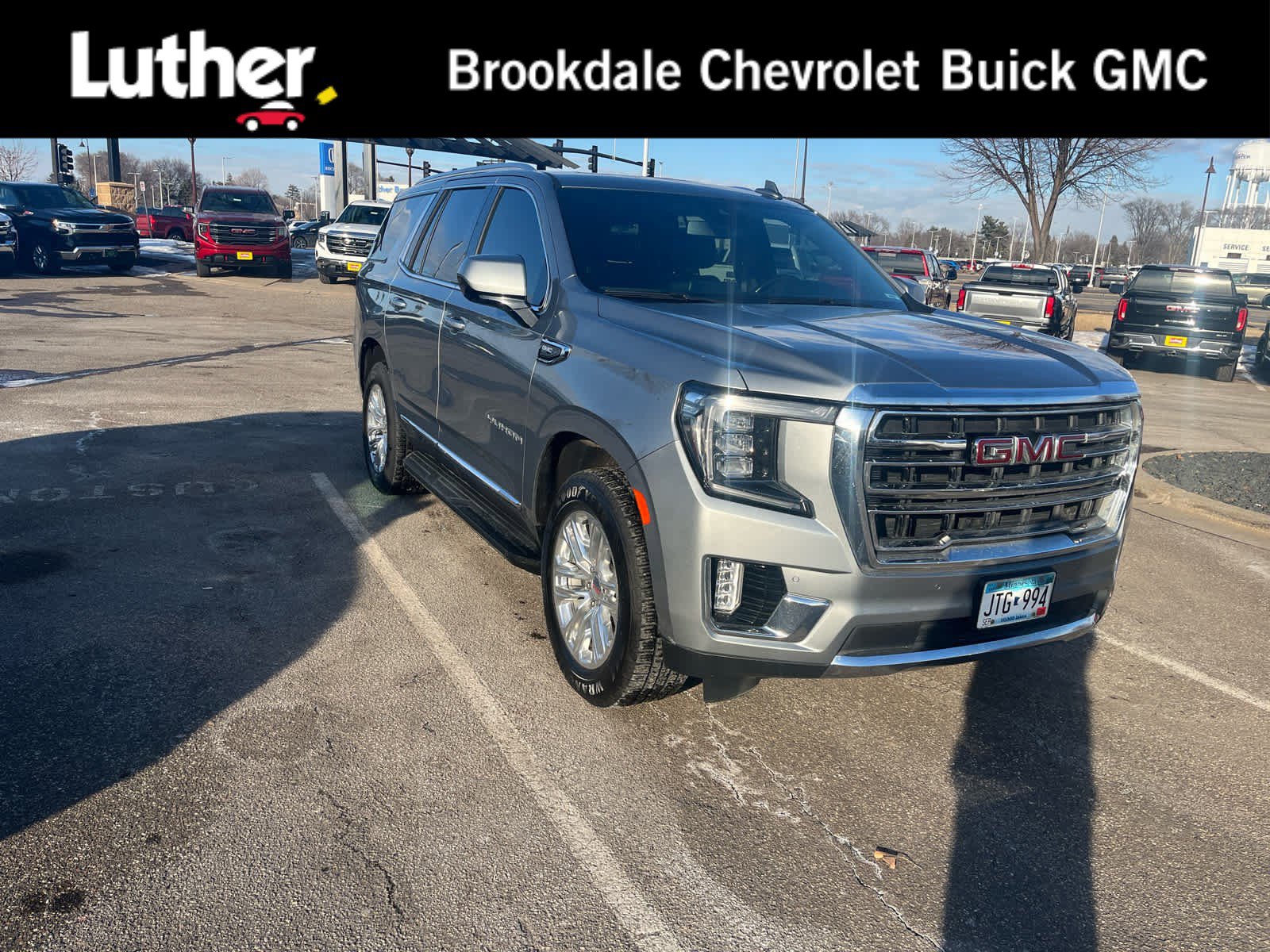 2023 GMC Yukon SLT