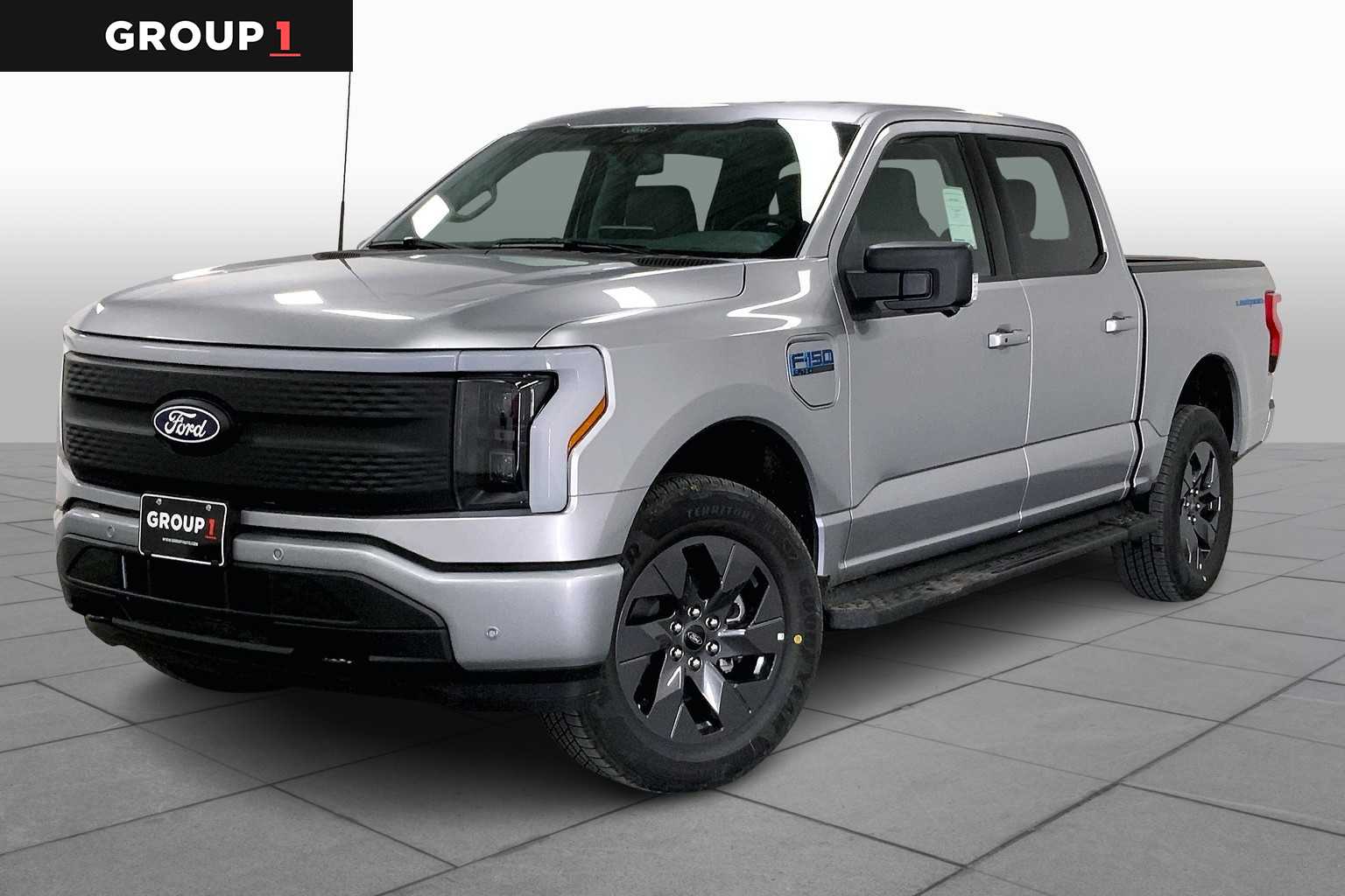 2025 Ford F-150 Lightning Flash's photo