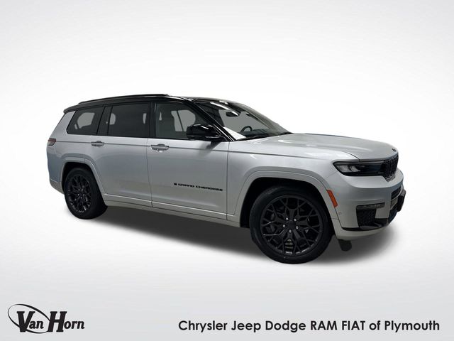 2023 Jeep Grand Cherokee L Summit Reserve's photo