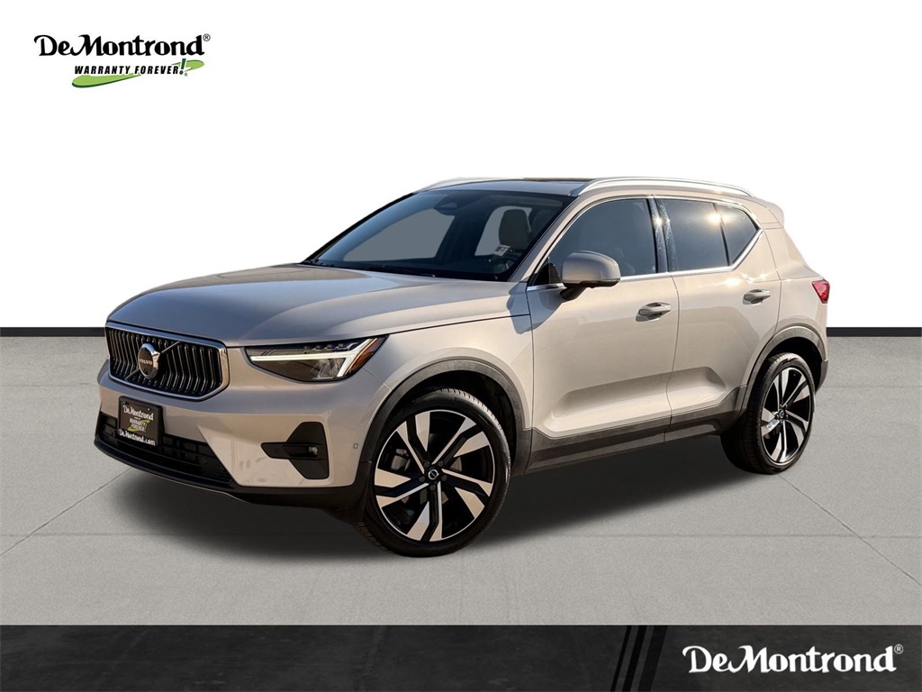 2023 Volvo XC40 Ultimate's photo