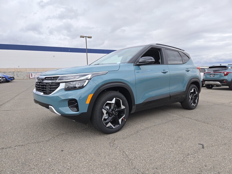 2026 Kia Seltos S's photo