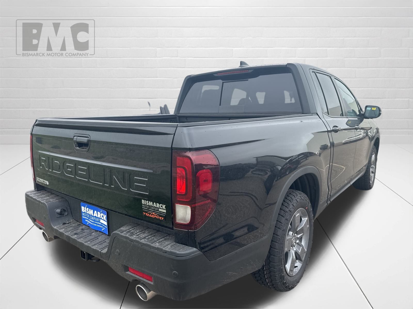 2025 Honda Ridgeline TrailSport photo 2