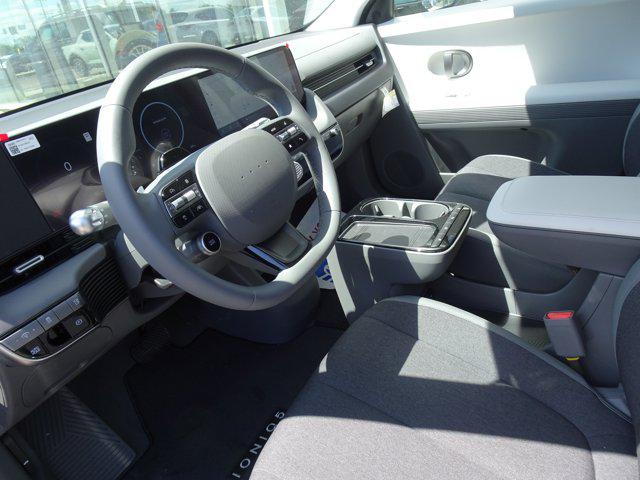 2025 Hyundai Ioniq 5 SE photo 9