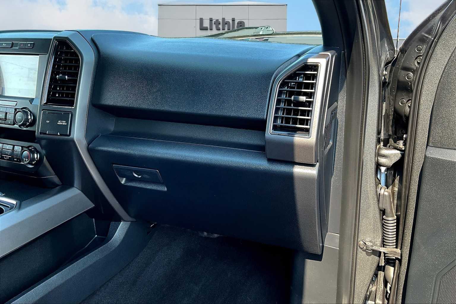 2020 Ford F-150 XLT photo 21