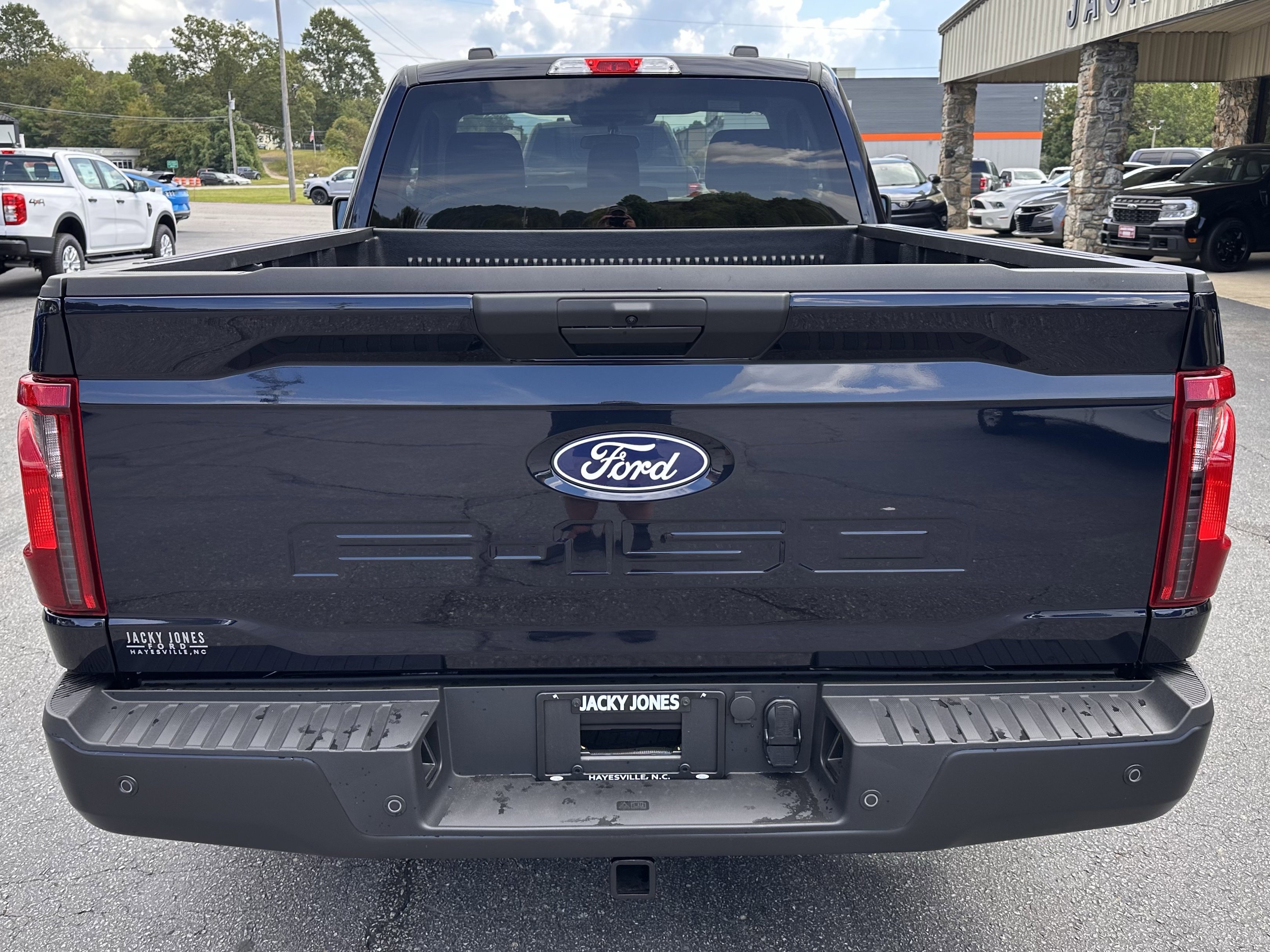 2024 Ford F-150 XL photo 2