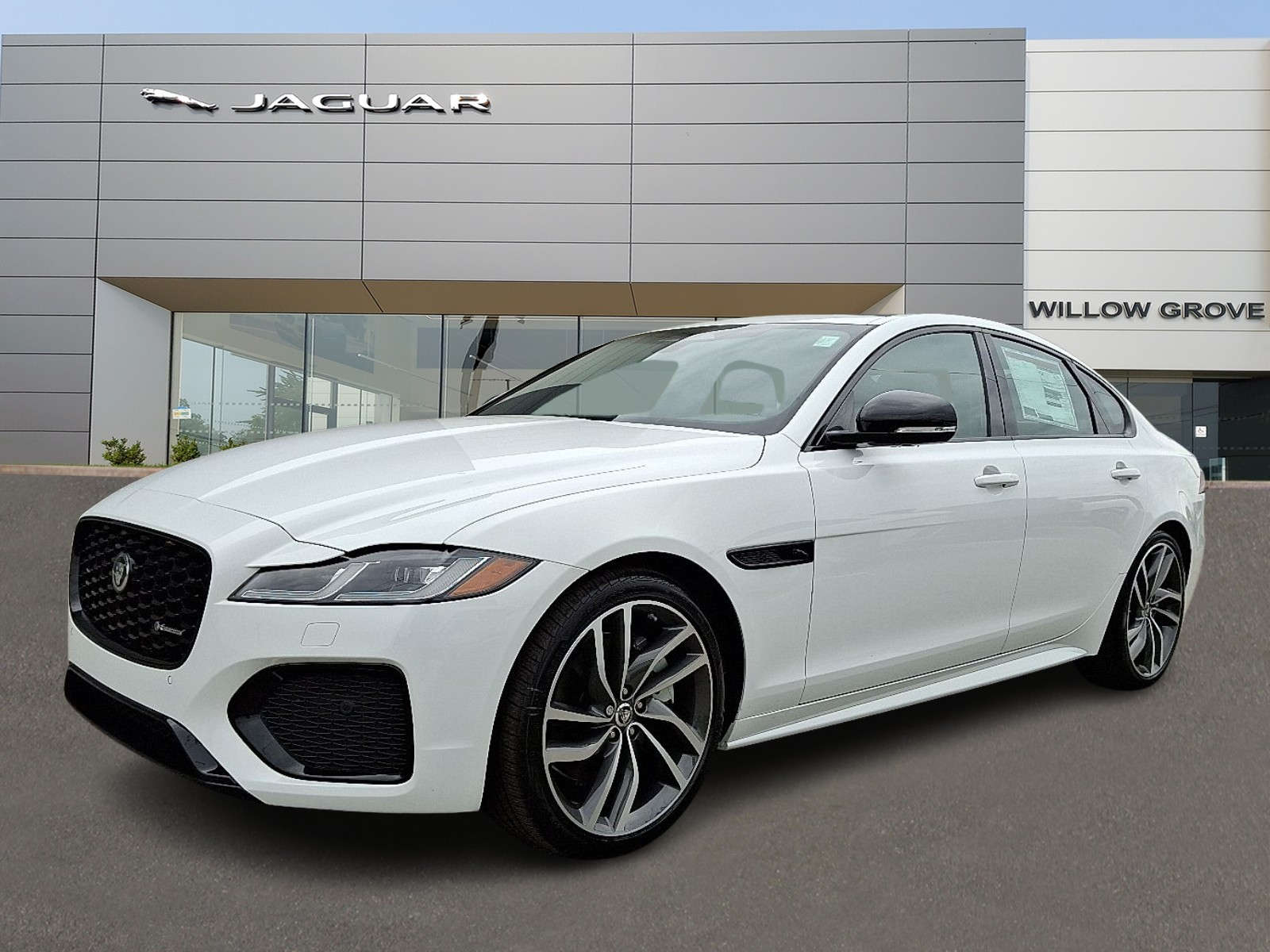 2024 Jaguar XF R-Dynamic SE