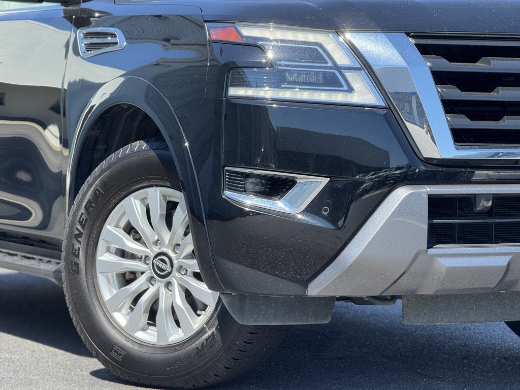 2023 Nissan Armada SV photo 2