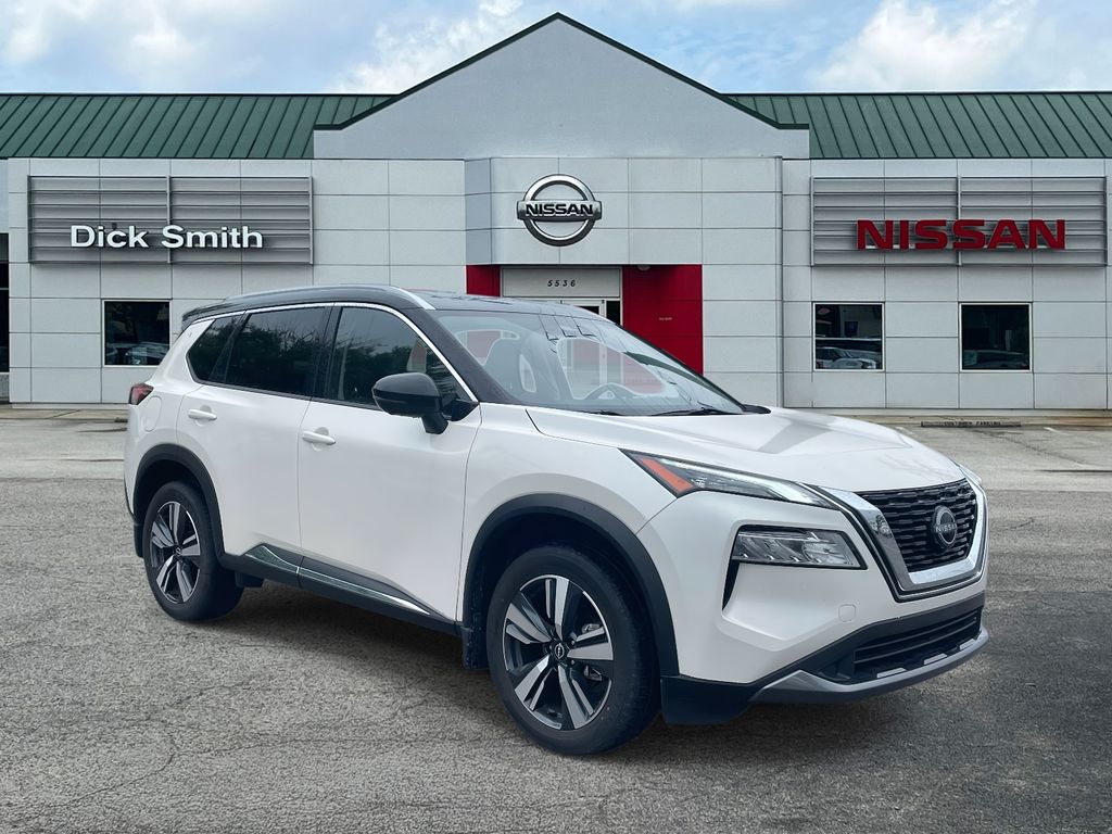 2023 Nissan Rogue SL's photo