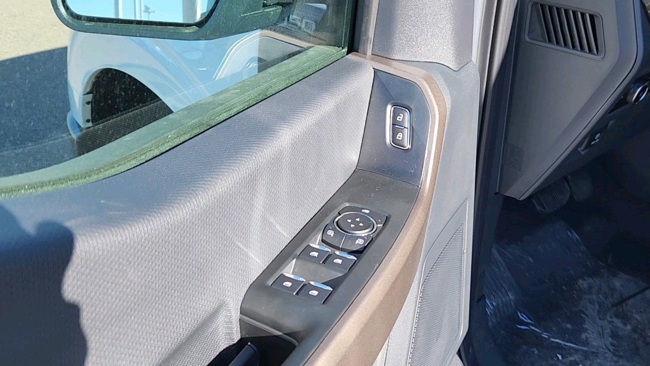2025 Ford F-150 STX photo 15