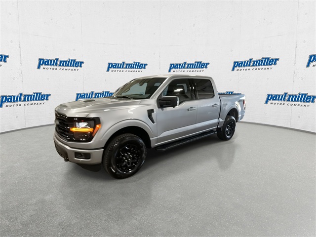2025 Ford F-150 XLT photo 4