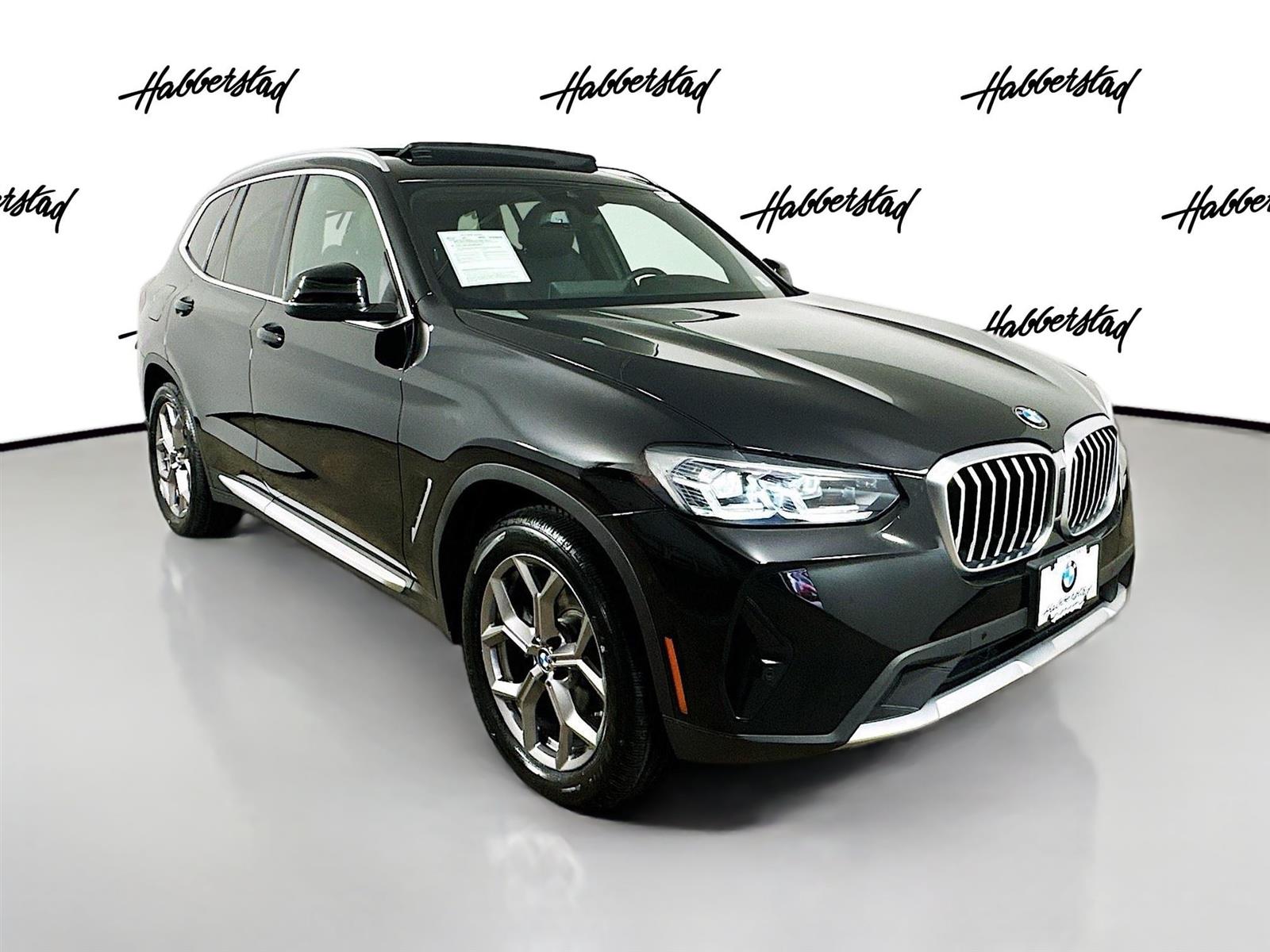 Used 2022 Jet Black BMW xDrive30i image 3