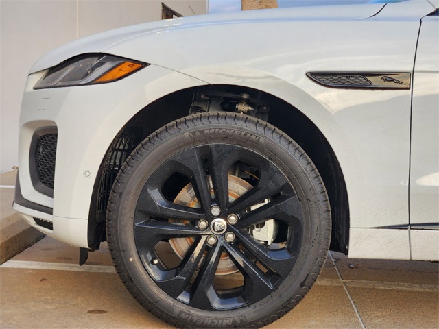 2025 Jaguar F-PACE P250 R-Dynamic S photo 2