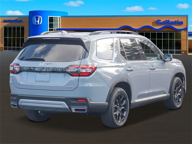 2025 Honda Pilot Touring photo 4