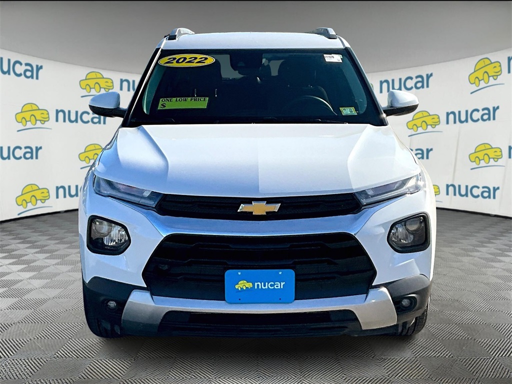 2022 Chevrolet Trailblazer LT photo 2