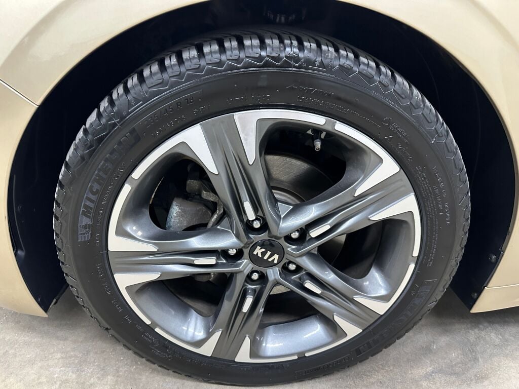 2021 Kia K5 EX photo 32