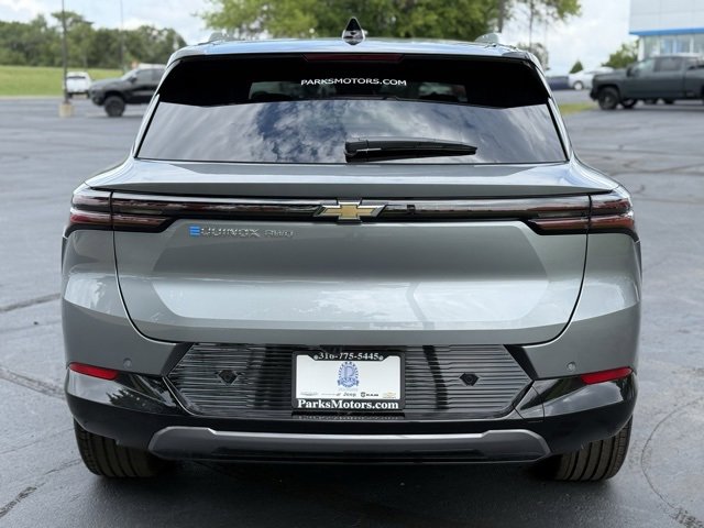 2025 Chevrolet Equinox EV 1LT photo 3