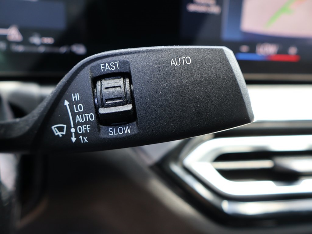 2023 Bmw 330e photo 47
