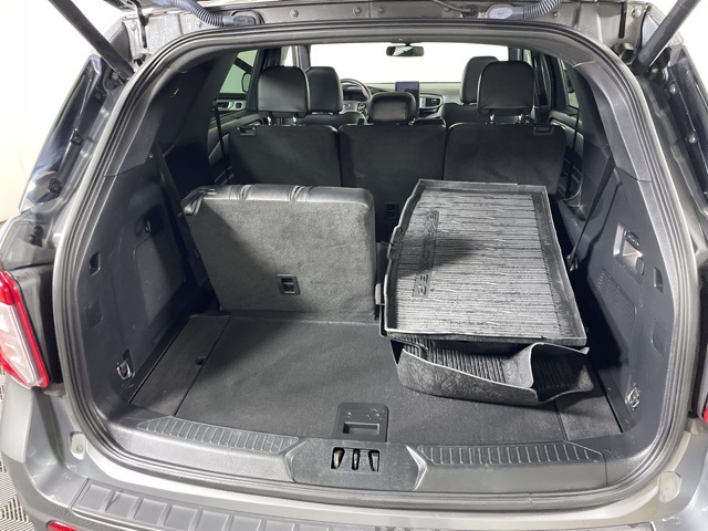 2022 Ford Explorer ST photo 18