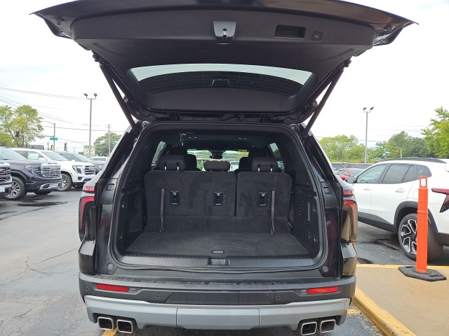 2024 Chevrolet Traverse Z71 photo 4