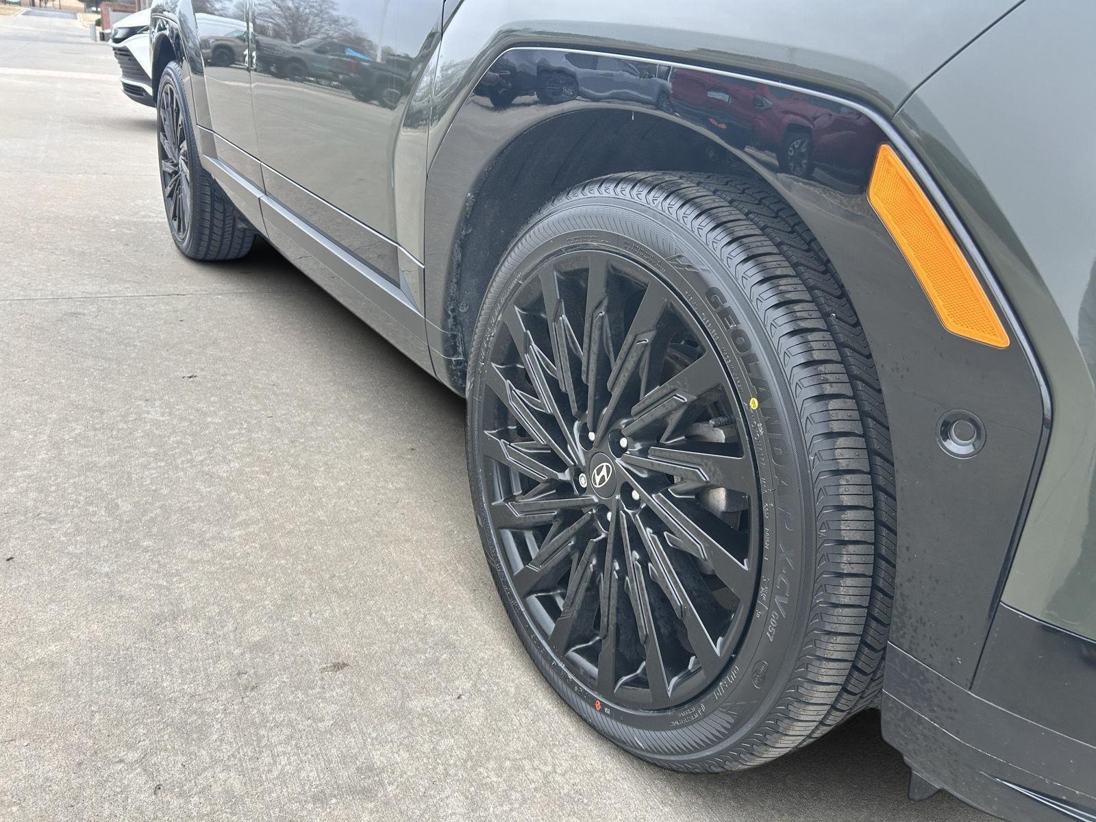 Used 2024 Hyundai Santa Fe Calligraphy with VIN 5NMP54GL2RH039399 for sale in Kansas City