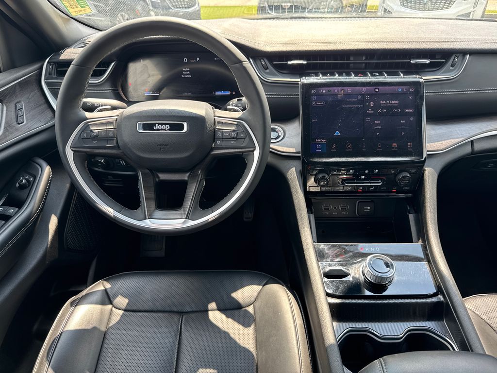 2024 Jeep Grand Cherokee Limited photo 18