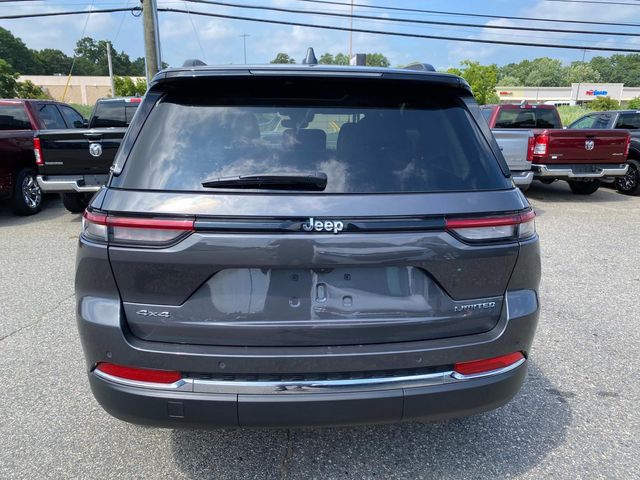2022 Jeep Grand Cherokee Limited photo 4