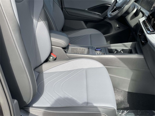 2025 Volkswagen Tiguan SE R-Line Black photo 16