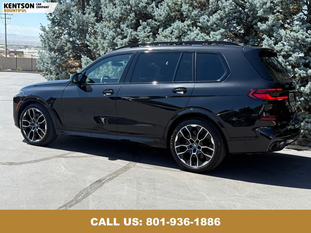 2026 Bmw X7 M60i photo 4
