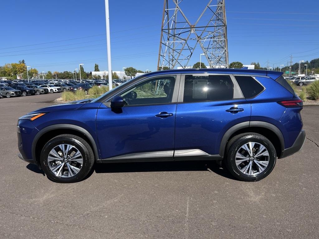 2023 Nissan Rogue SV photo 2