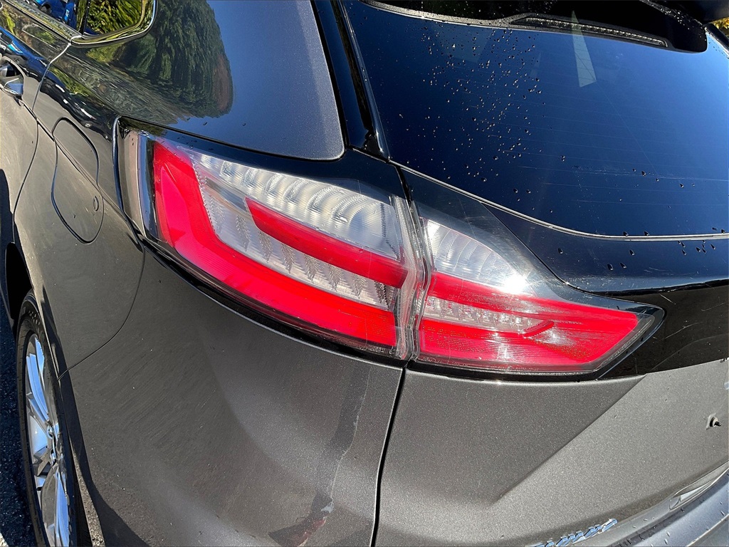 2023 Ford Edge Titanium photo 30