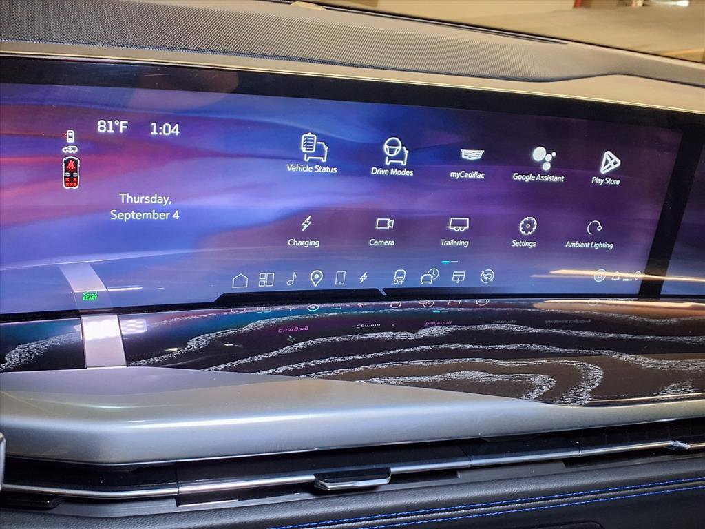 2026 Cadillac Escalade IQ Luxury photo 17