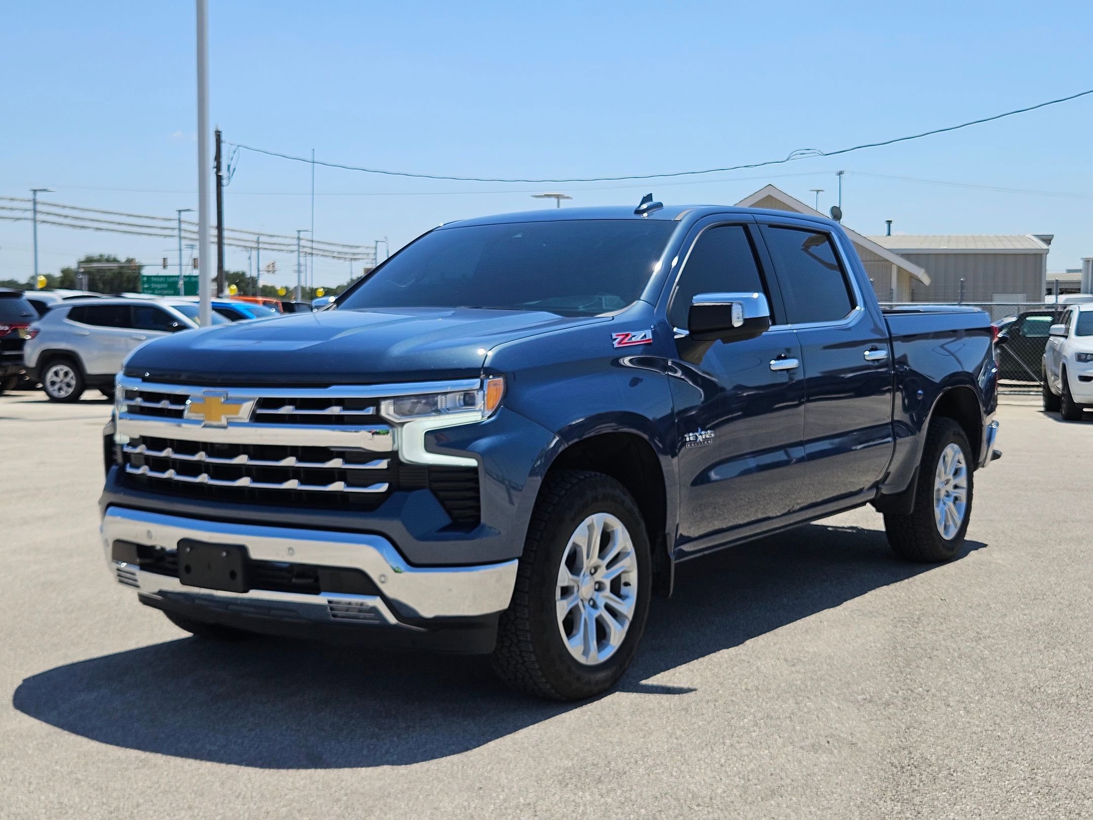 2024 Chevrolet Silverado 1500 LTZ photo 7