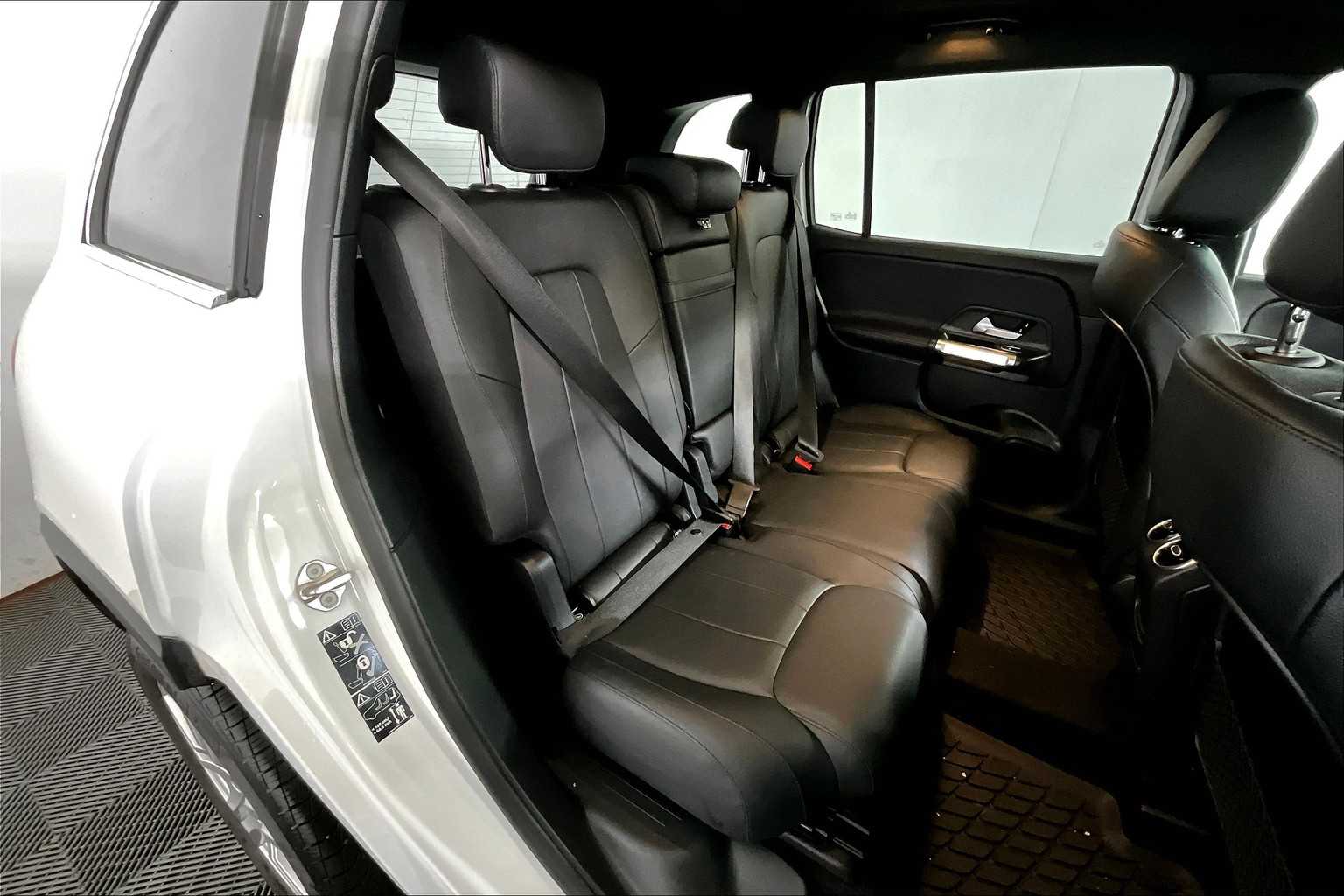 2022 Mercedes Benz GLB 250 4MATIC photo 18