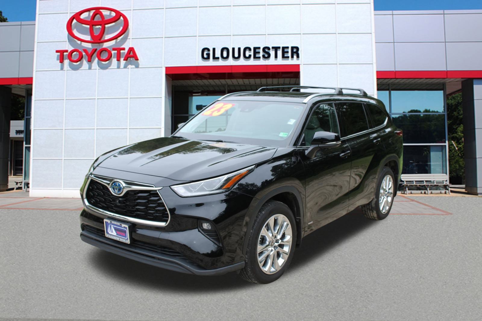 2023 Toyota Highlander Limited's photo