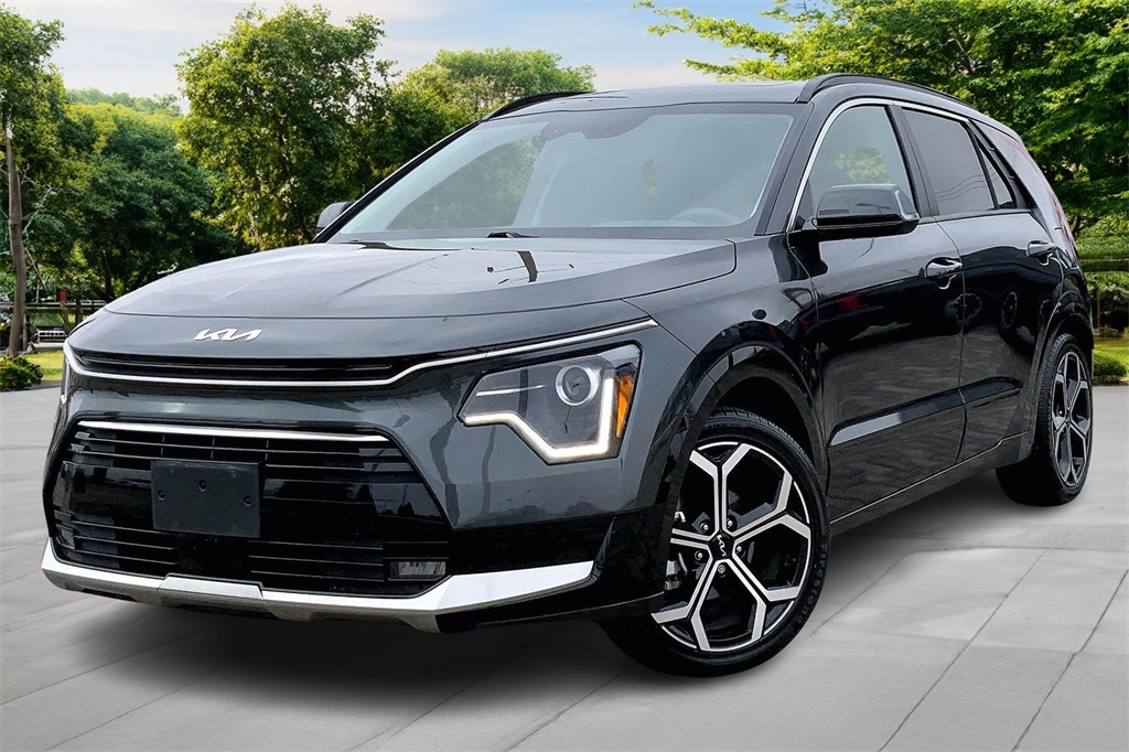 2023 Kia Niro EX Touring's photo