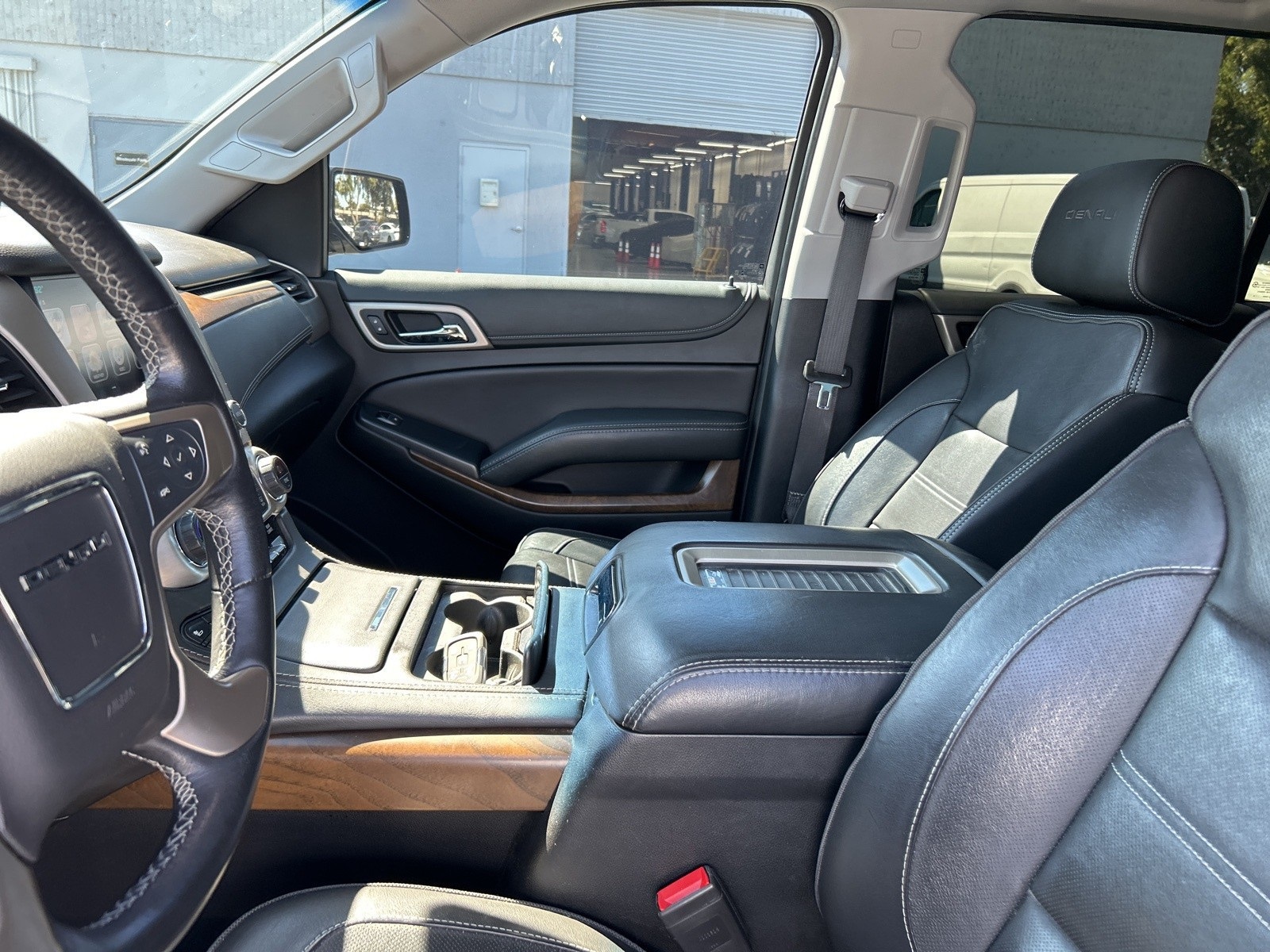 2019 Gmc Yukon XL Denali photo 6