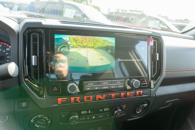2025 Nissan Frontier PRO-4X photo 15