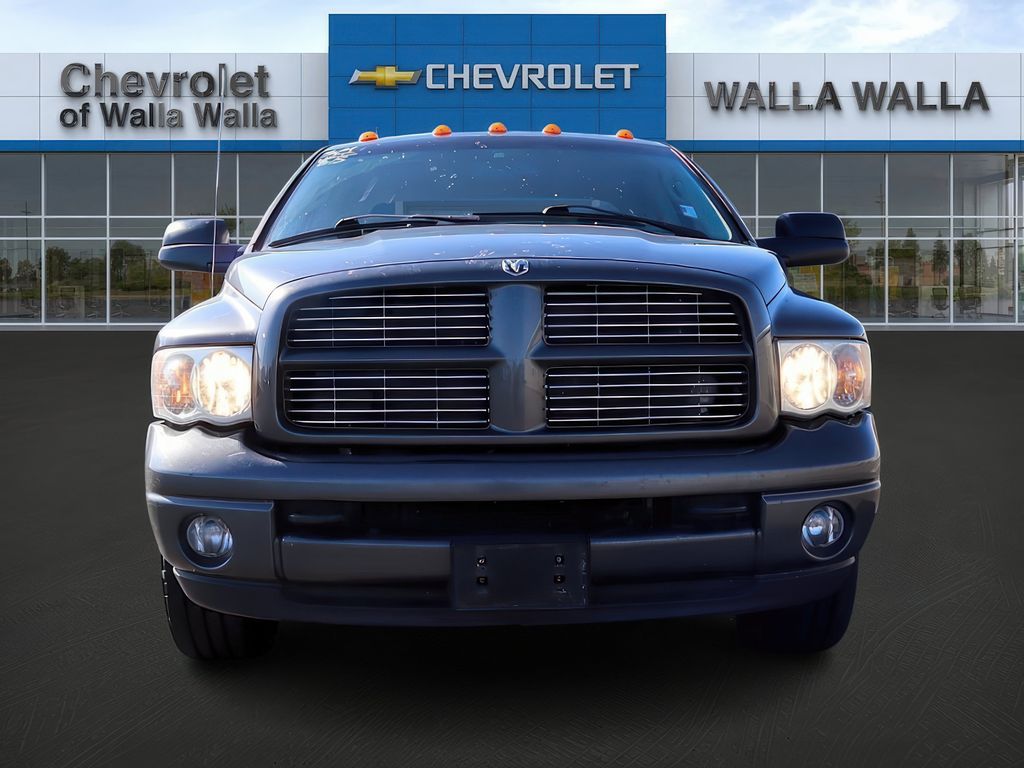 2004 Dodge Ram 3500 SLT photo 2