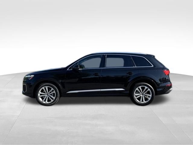 2025 Audi Q7 55 Premium Plus photo 2