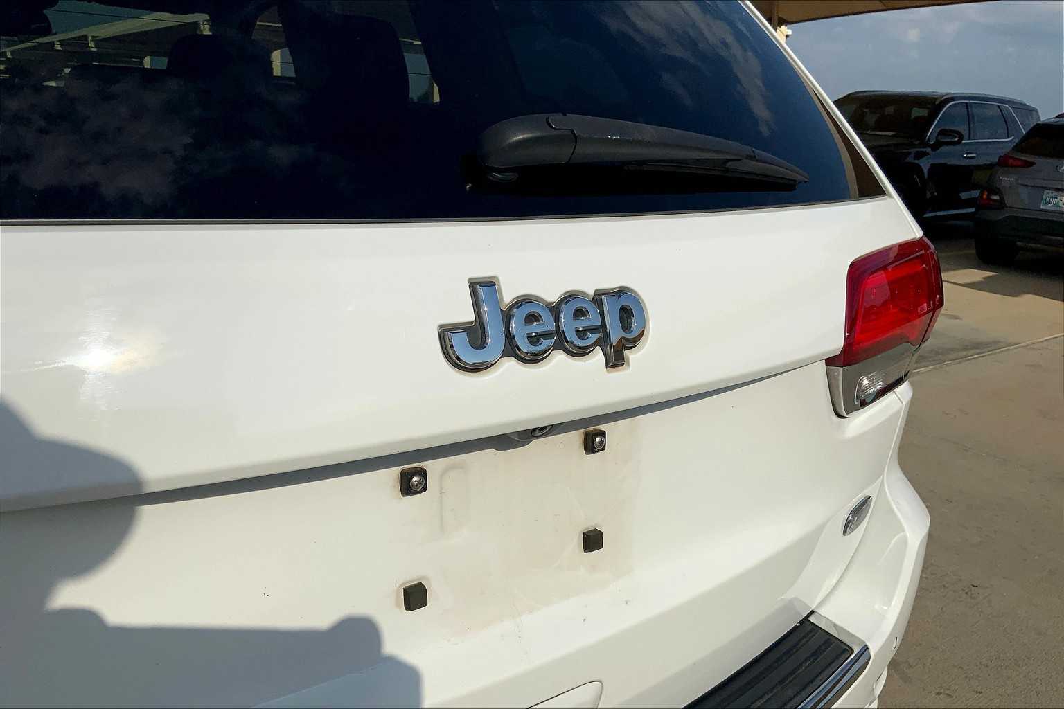 2015 Jeep Grand Cherokee Overland photo 6