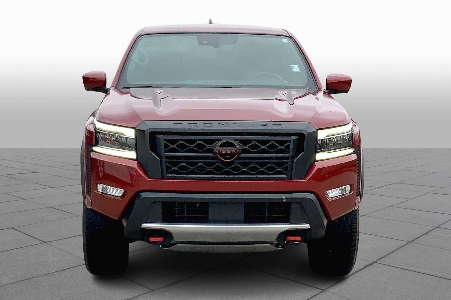 2023 Nissan Frontier PRO-4X photo 3