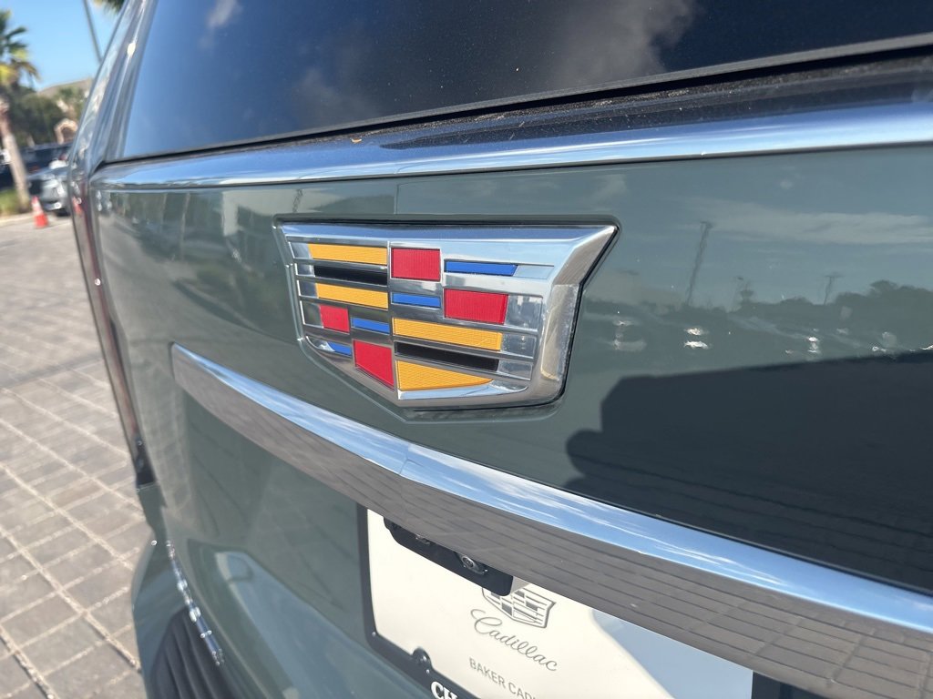 2025 Cadillac Escalade Premium Luxury photo 6