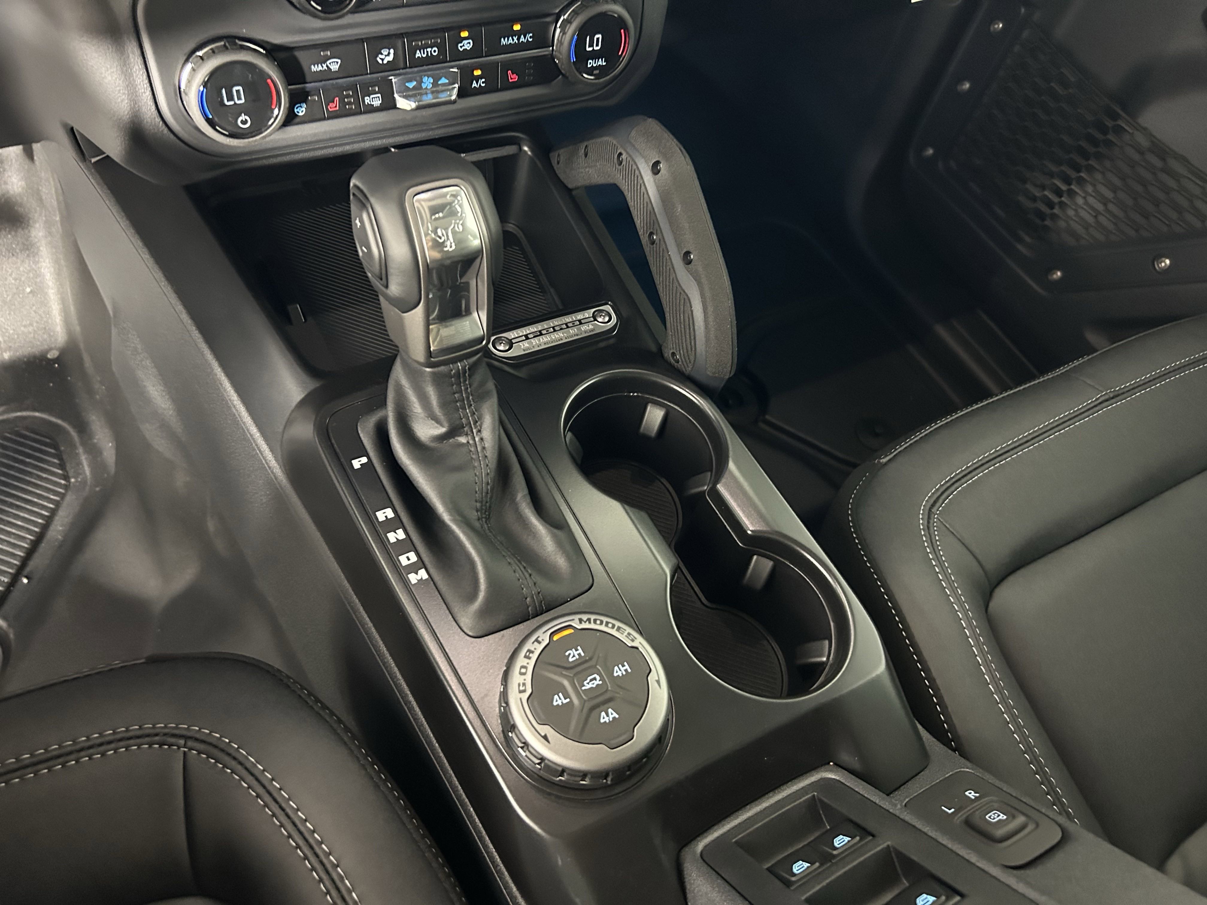 2025 Ford Bronco Badlands photo 13